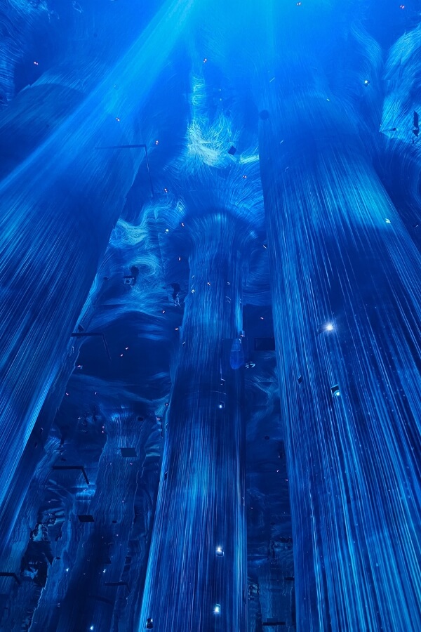 circulating universe of water particles teamlab abu dhabi